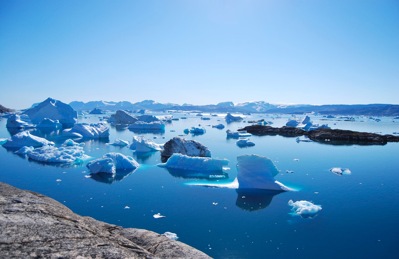 Арктика и микропластик: маленькими шагами к большому вреду
